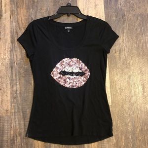 Express sequin lips T-shirt